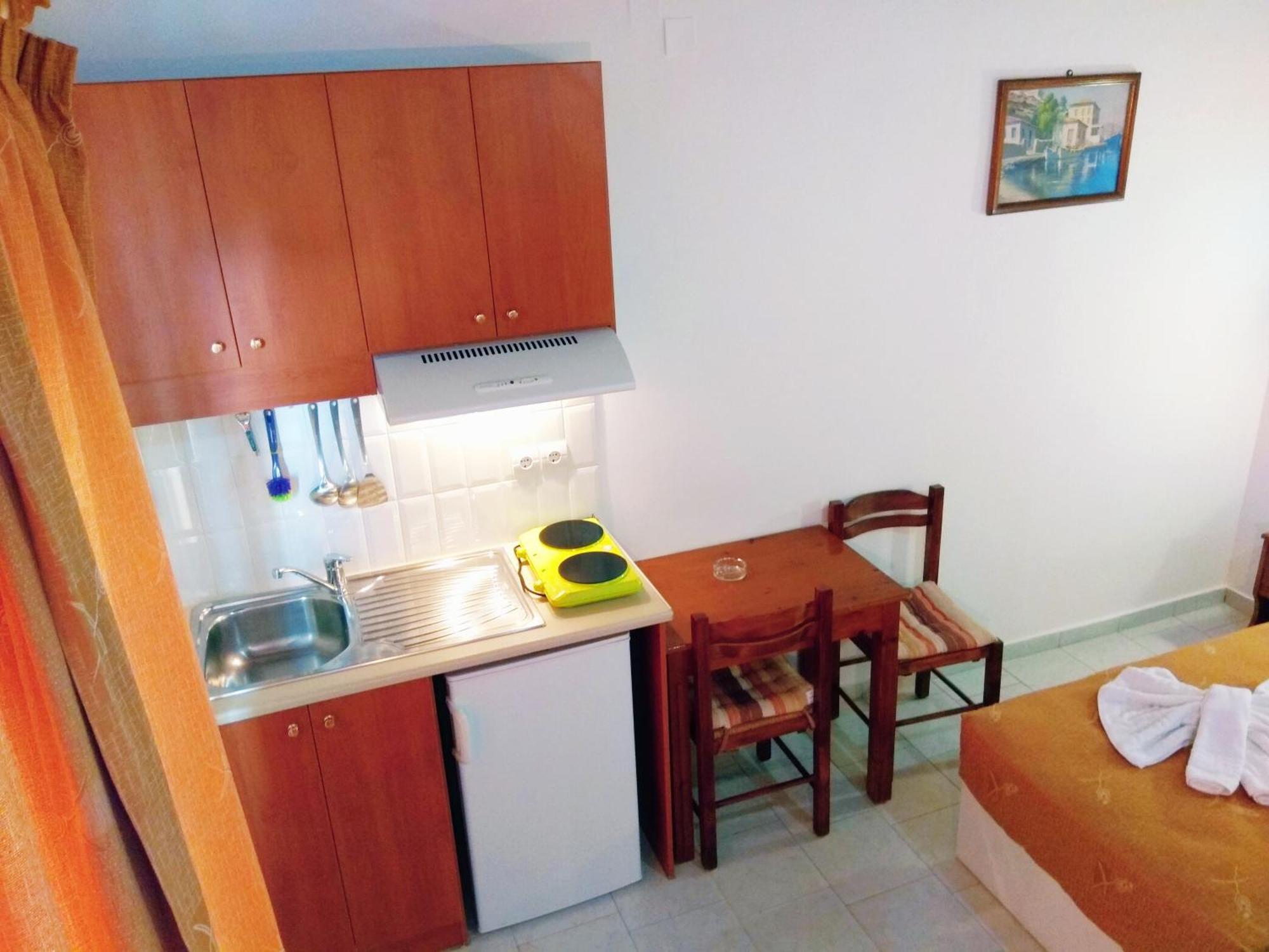 Aparthotel Giorgos 3*