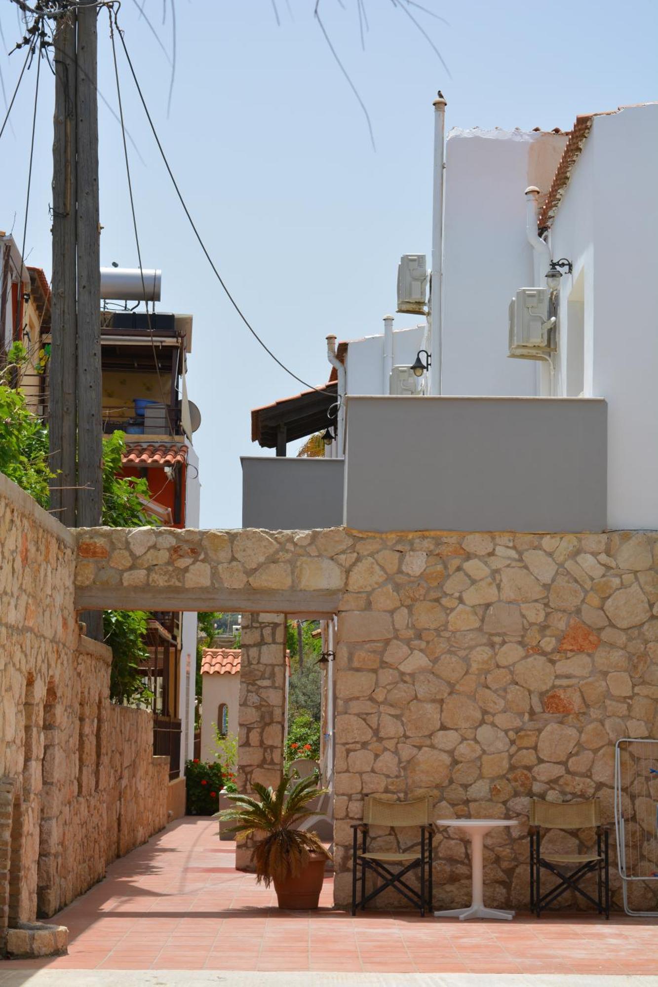 Aparthotel Giorgos 3*